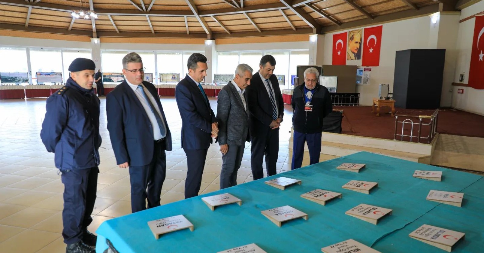 Çanakkale Savaşı'nda kullanılan malzemelerin sergilendiği "Çanakkale Gezici Müzesi" Dalaman Kültür Merkezi’nde ziyarete açıldı.