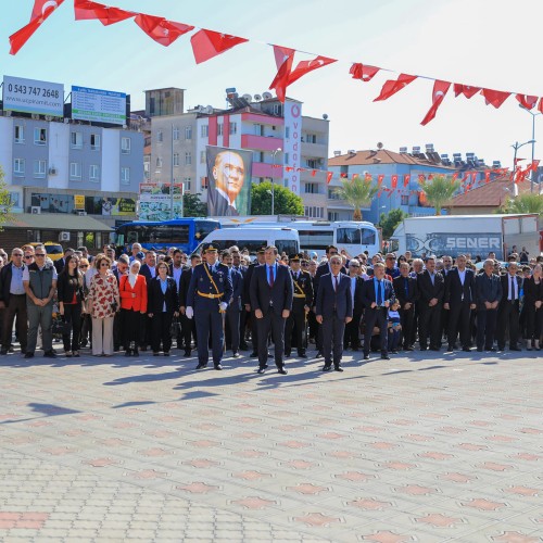 Dalaman Cumhuriyet Meydanında 29 Ekim Cumhuriyet Bayramı Münasebetiyle Tören Düzenlendi.